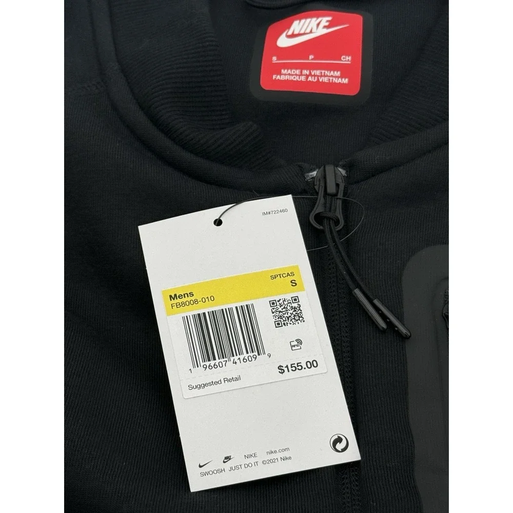 ($155 MSRP) Size Small- Nike Sportswear Tech Fleece Jacket Black FB8008-010